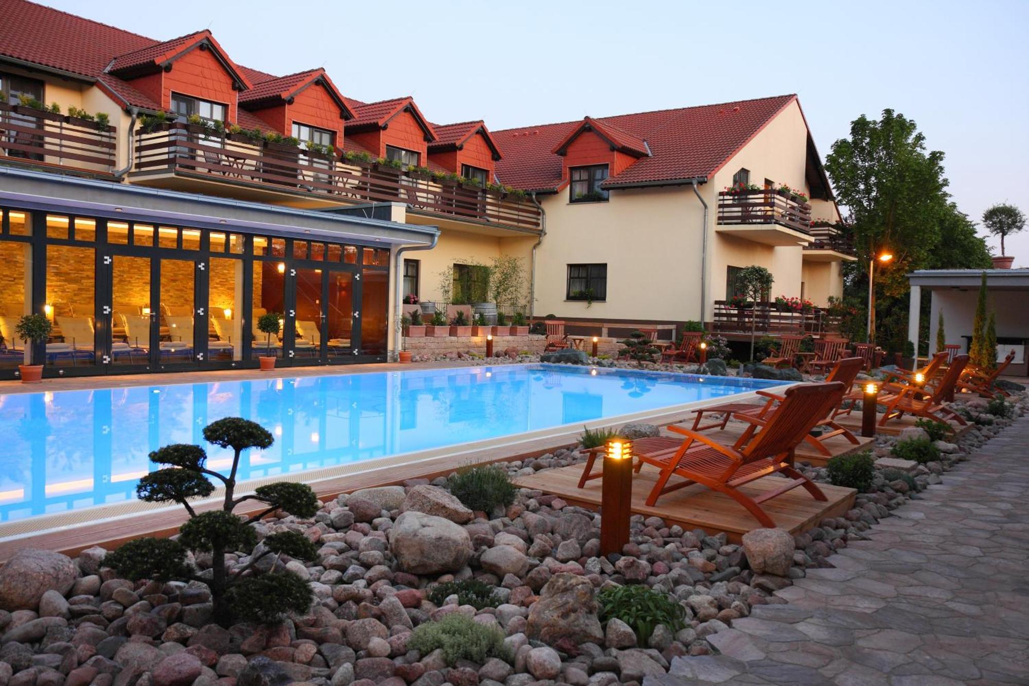 Ringhotel Hotel Zum Stein Ораніенбаум-Верліц Екстер'єр фото