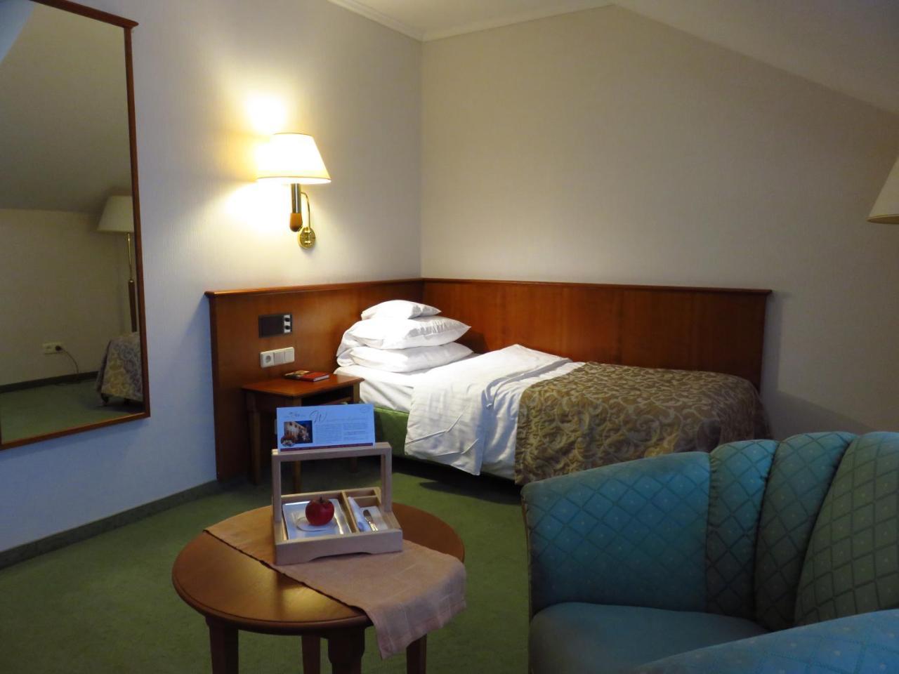Ringhotel Hotel Zum Stein Ораніенбаум-Верліц Екстер'єр фото